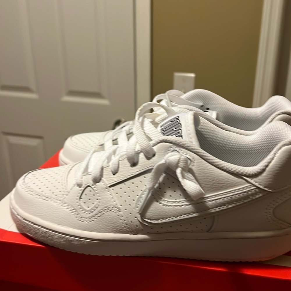 Kid sneakers like new